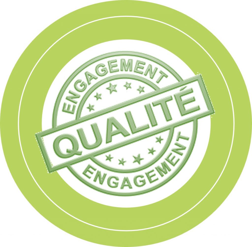 Un cercle vert avec les mots engagement qualité engagement.