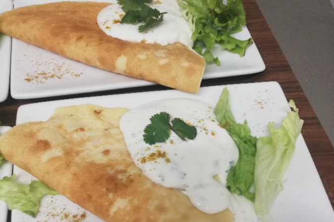 Crêpes salées pour les résidents